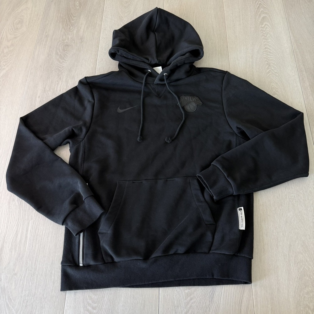 Nike New York Knicks Authentic Travel Standard Issue Court Side Hoodie S Small